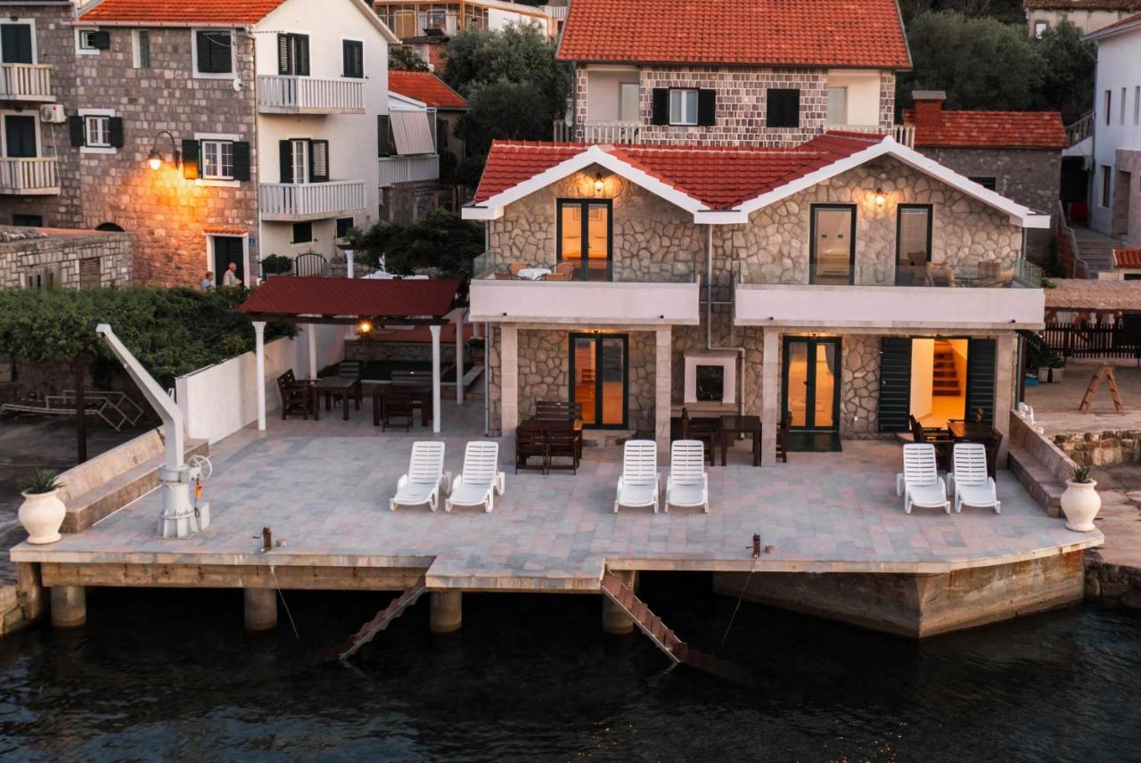 Apartments Ponta Krasici Τίβατ Εξωτερικό φωτογραφία