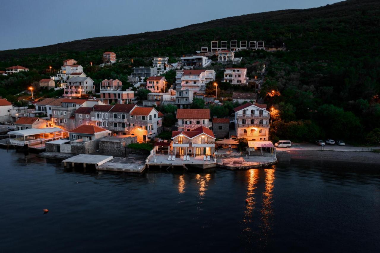 Apartments Ponta Krasici Τίβατ Εξωτερικό φωτογραφία